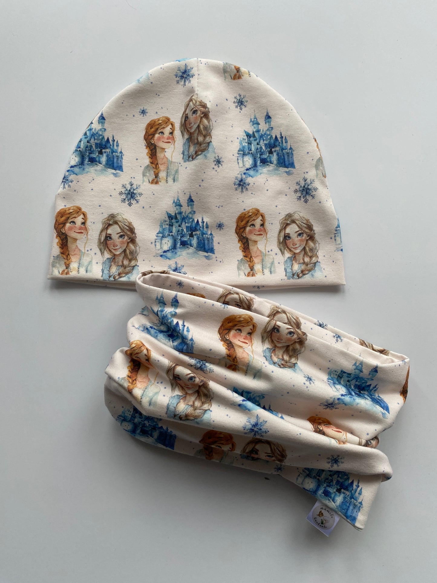 Beanie und Loop Sisters Loop gekräuselt