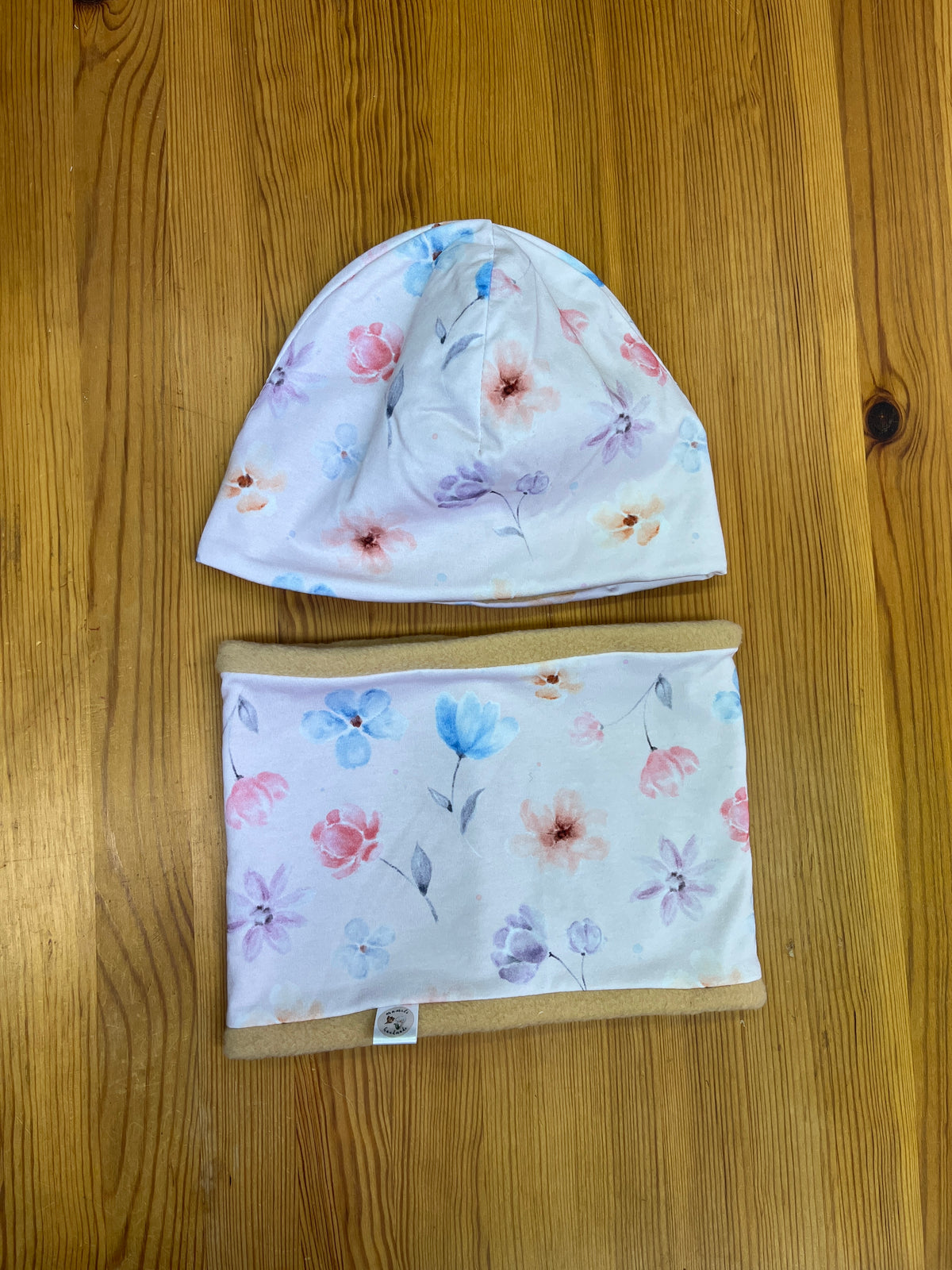 Mütze und Loop Flowers pastell | warm gefüttert