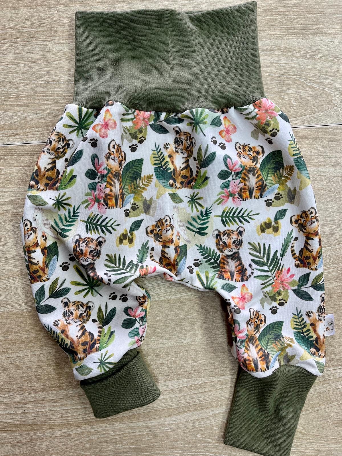 Pumphose Wildnis Tiger | Mitwachshose | Gr. 68 - 80