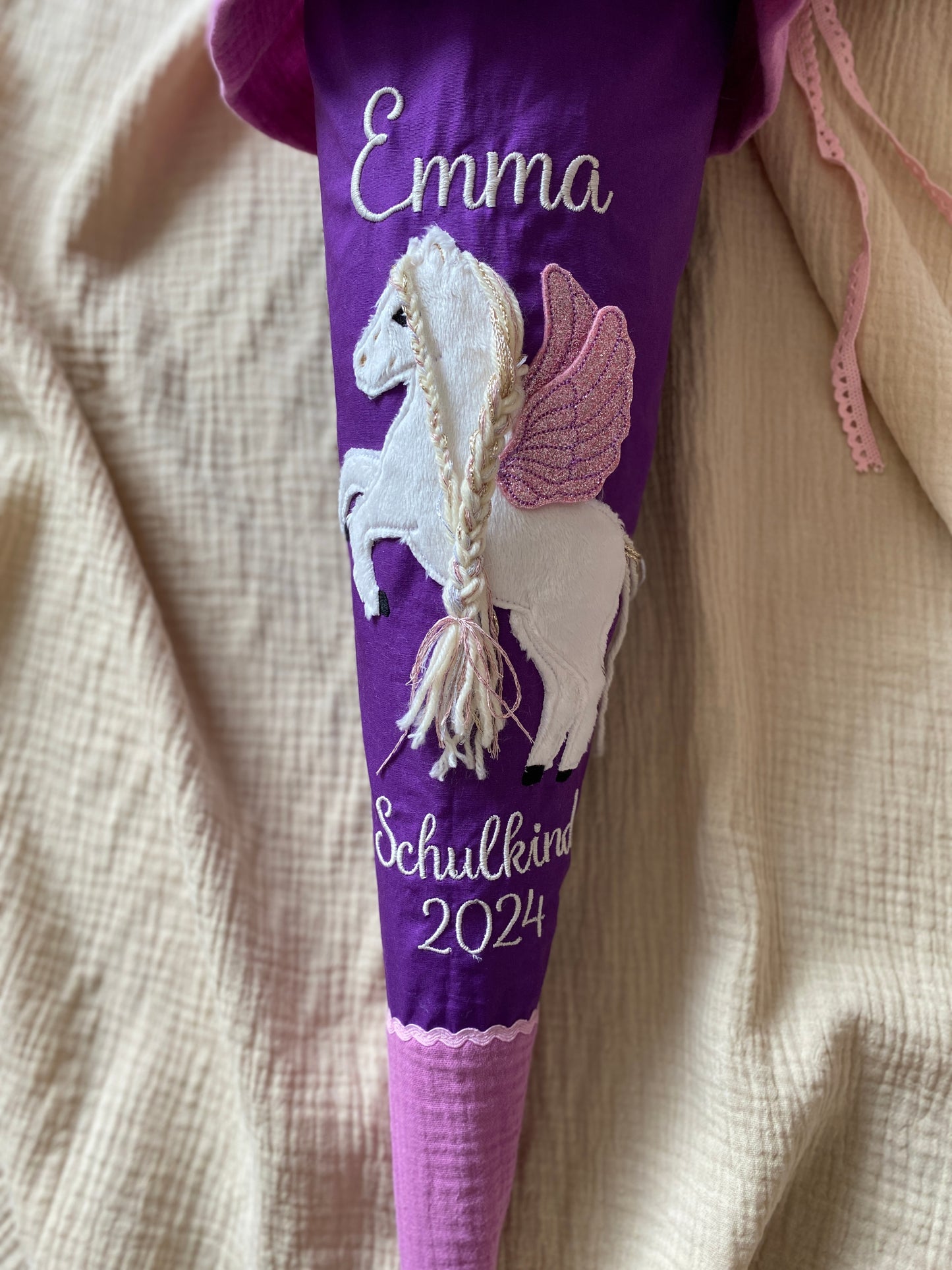 Pegasus Schultüte in lila