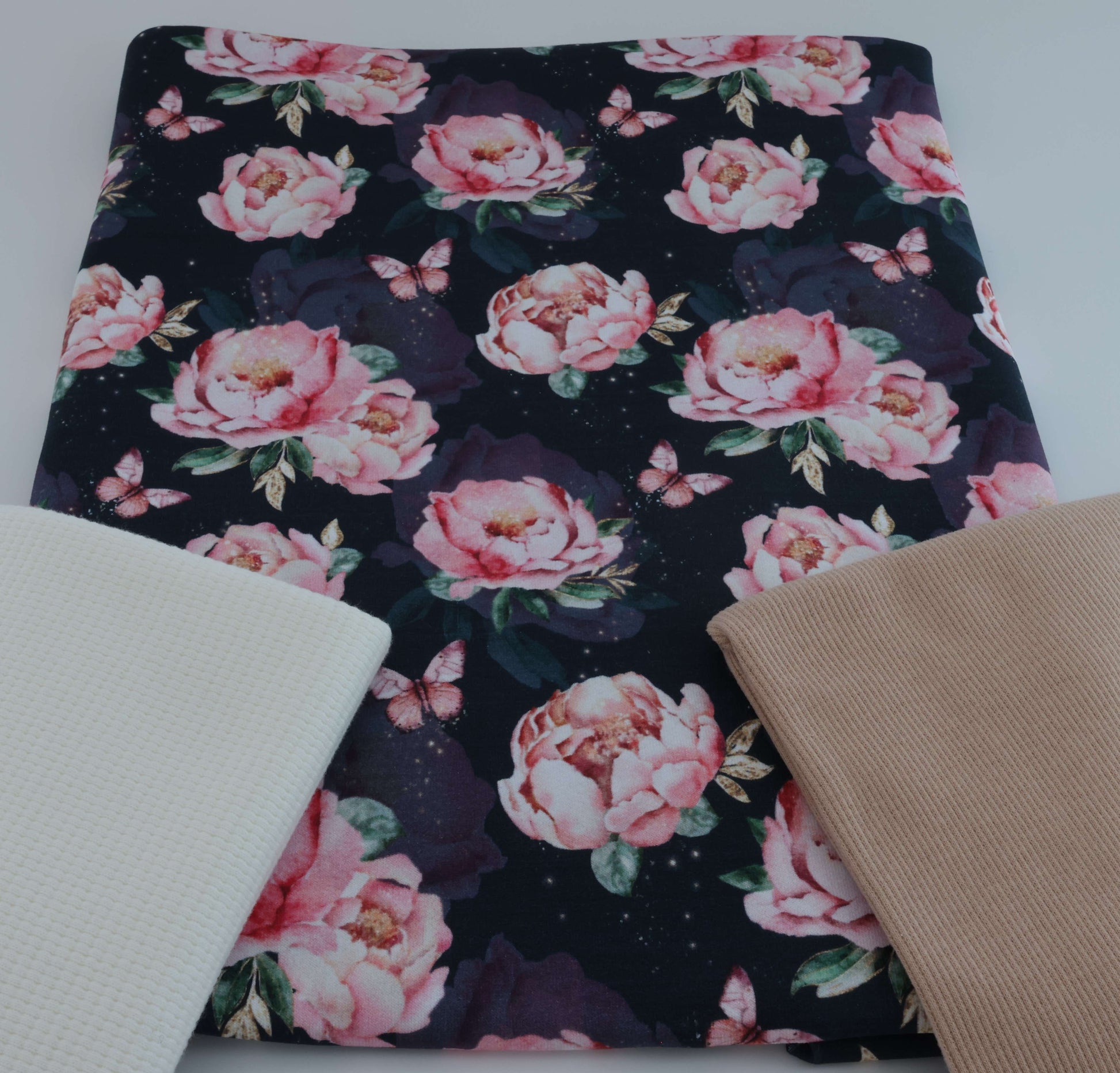 Stoff Floral Rosalie mit Kombistoffen.