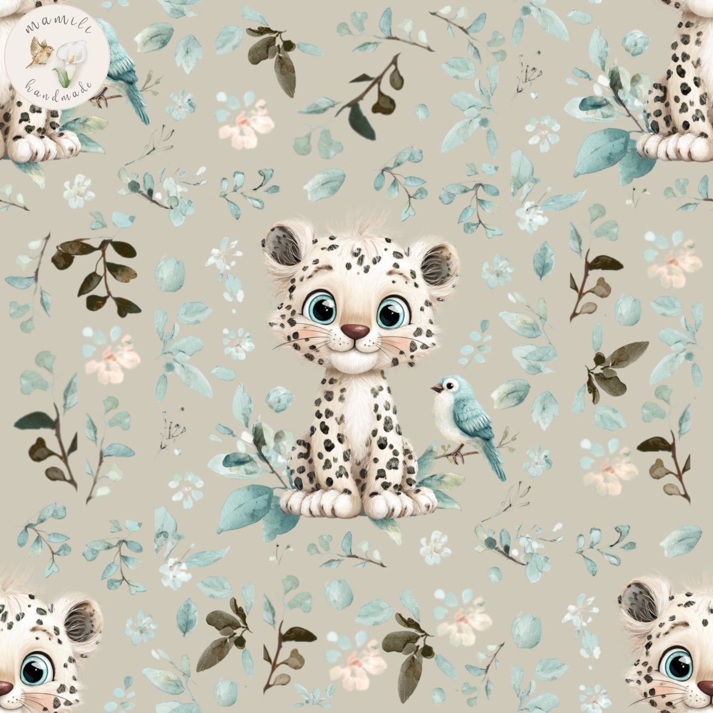 Stoff Baby Leopard auf beigem Hintergrund.